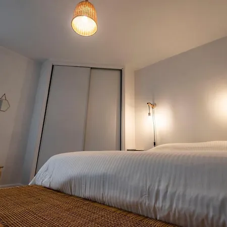 Cosy A 10 Min A Pieds De La Gare *